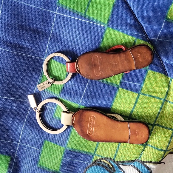 Coach keychains - Picture 1 of 2